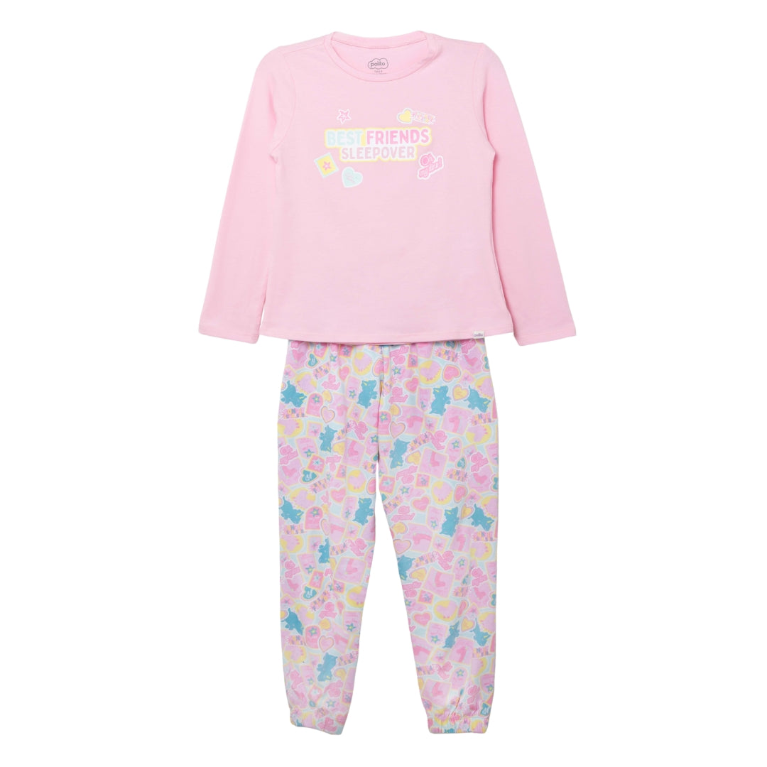 Rosafarbener Best Friends Dino-Schlafanzug mit “Best Friends Sleepover” Aufdruck.
