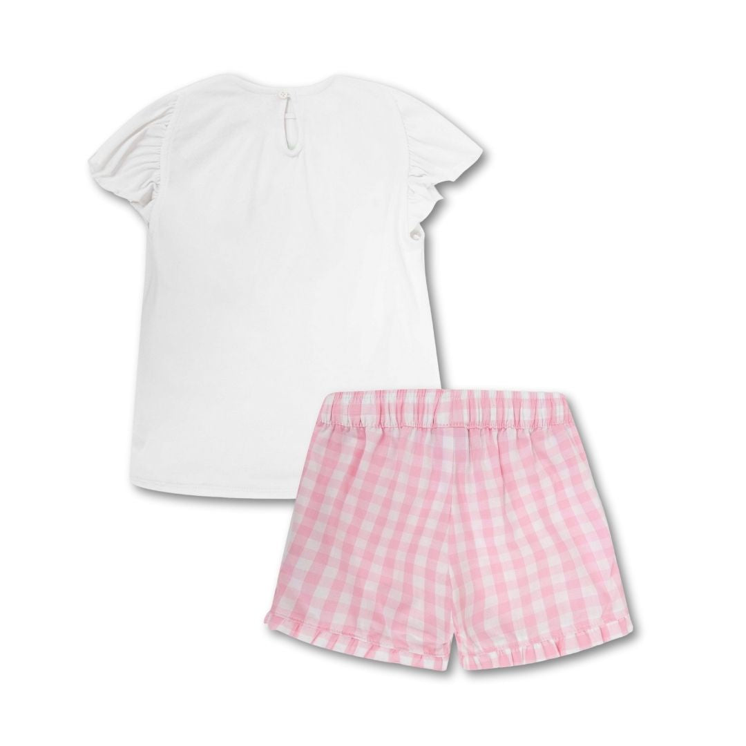 Rückseite des weißen Baby-T-Shirts mit Knopföffnung und elastischer rosa-weiß karierter Shorts.