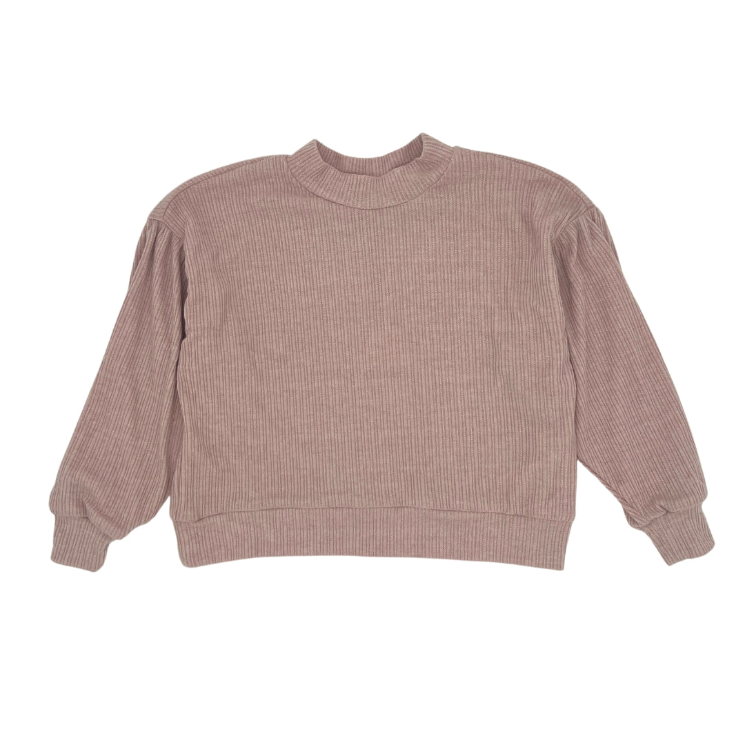Vorderansicht des Blush Pink Pullovers in lässigem Schnitt und gerippter Textur.