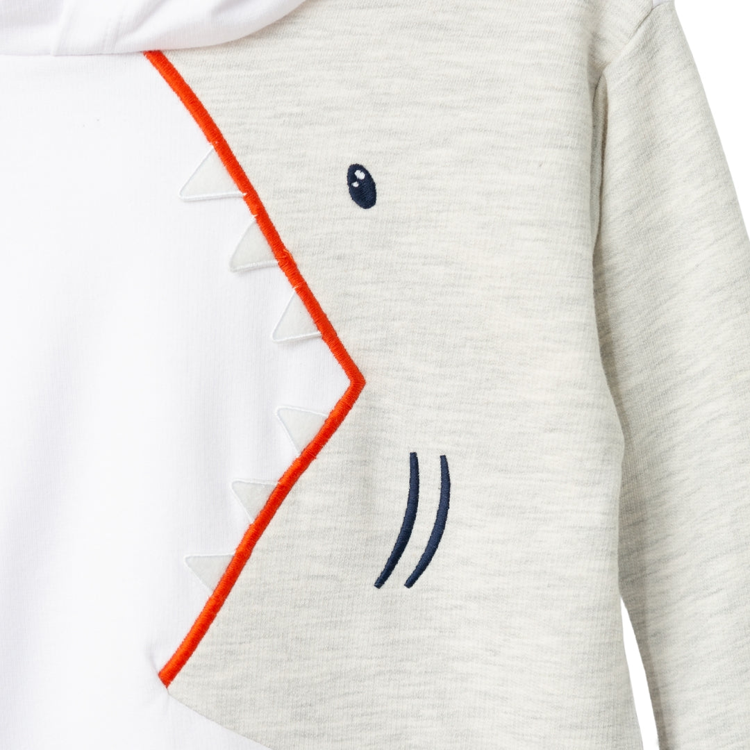 Nahaufnahme des Haifisch-Design-Hoodies