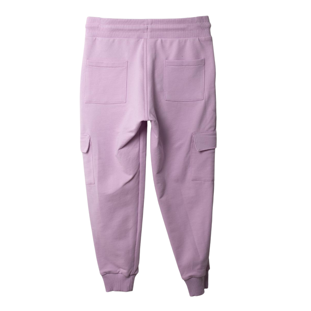 Seitenansicht des Mädchen-Joggers in cremigem Lila mit elastischer Taille und Bündchen.
