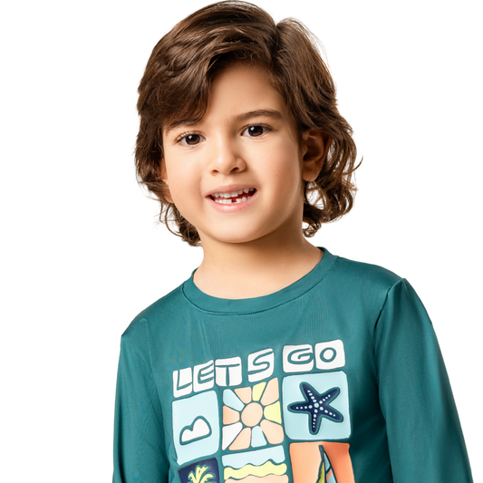 Badeshirt Jungen Meeresgrün Segelprint – bequem, elastisch, stylisch